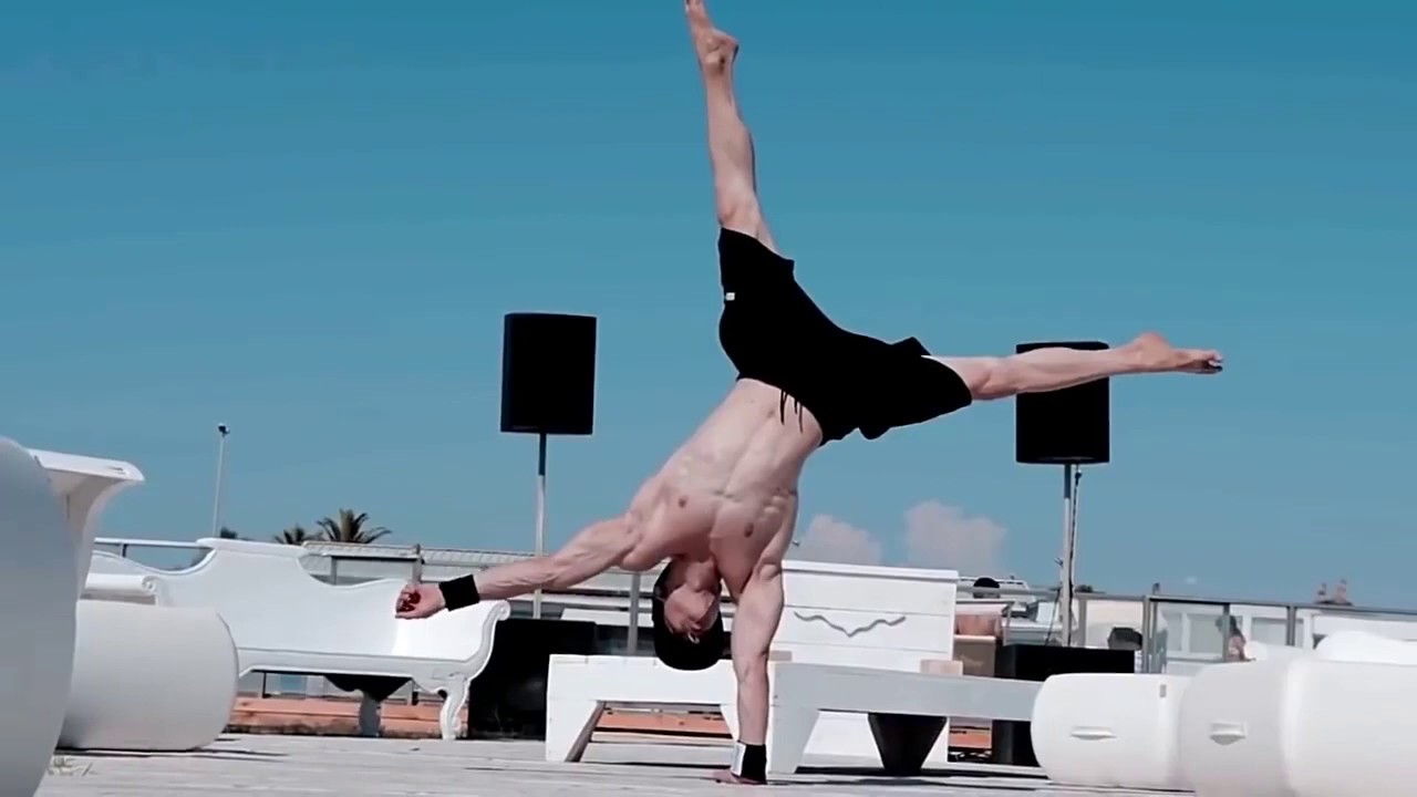 Andrea Larosa haciendo freestyle